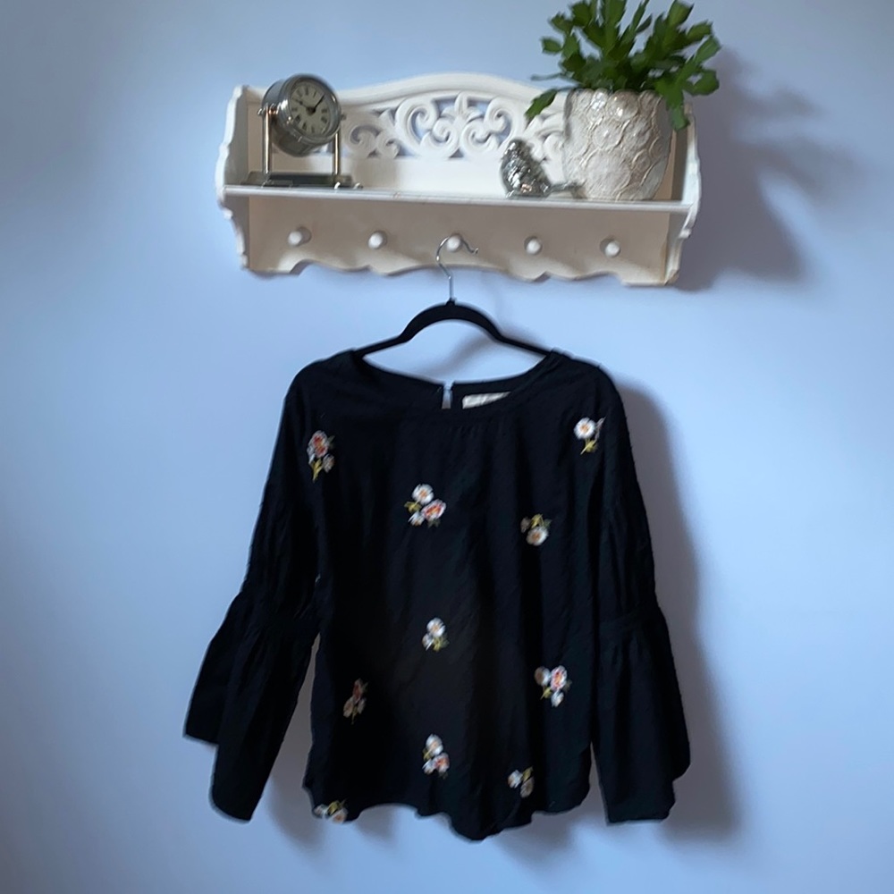 LOFT Excellent used condition (worn once); cotton clip dot blouse w/ embroidery